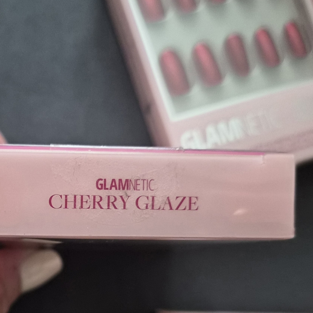 Glamnetic Cherry Glaze Press-On Nails